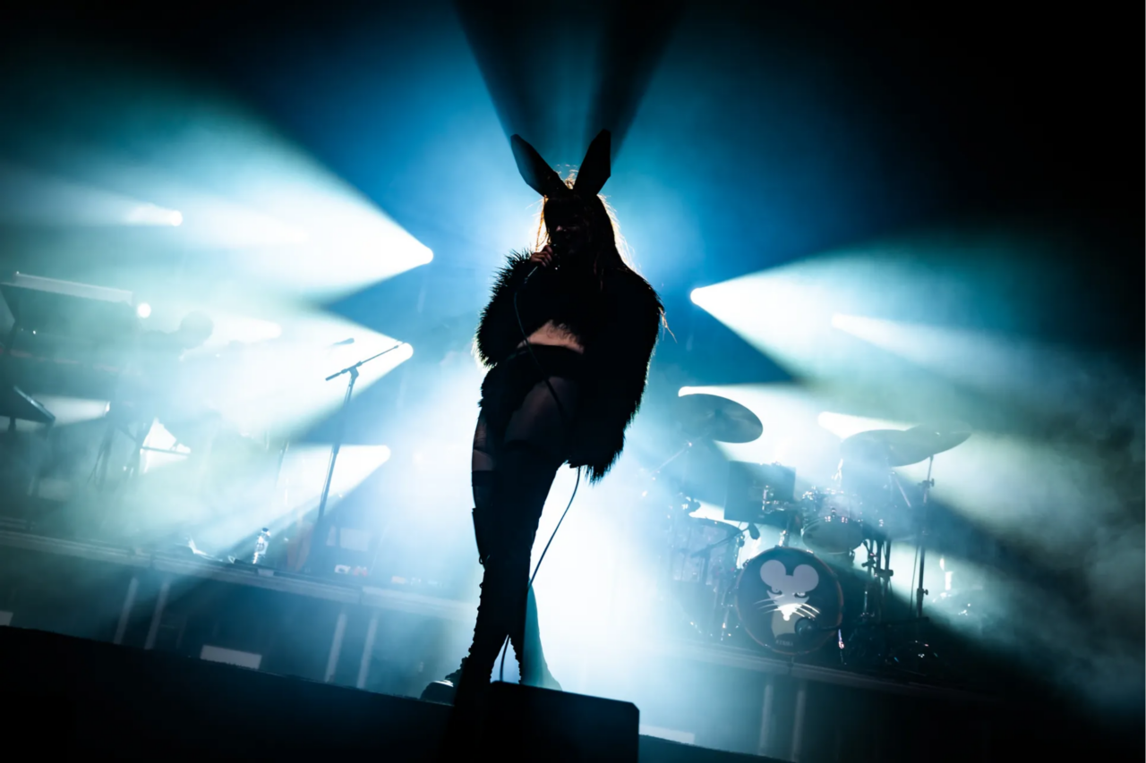 Strabane Merol MEROL trapt festivalseizoen af op Paaspop met Stage-Mate en de Ayrton ...